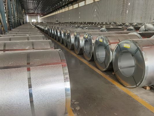 600-1250 mm bobina galvanizzata a caldo resistente alla corrosione regolare / zero / grande spangolo