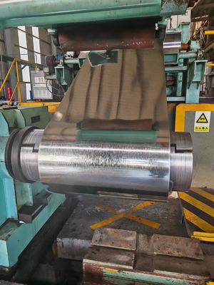 Fabbrica di bobine di acciaio galvanizzato resistente Rivestimento di zinco 600mm-1250mm Larghezza
